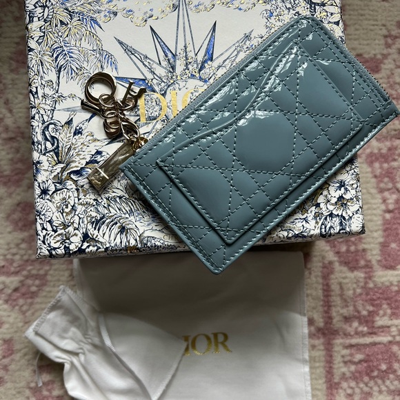 CHRISTIAN DIOR Patent Cannage Lady Dior Card Holder in Cloud Blue - Picture 1 of 5